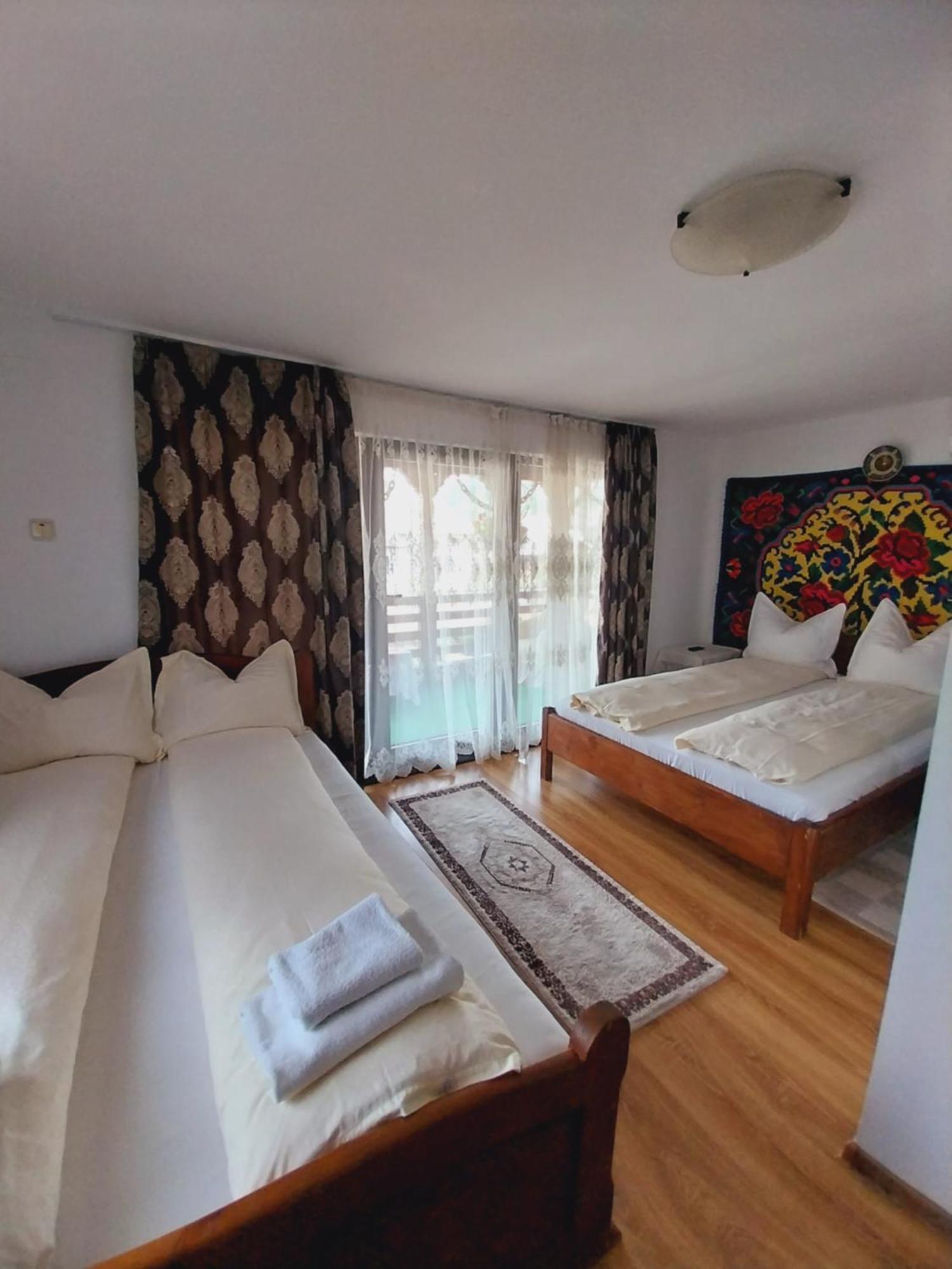 Pensiunea Rustic Oncesti Exteriér fotografie